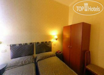 Paris hotel Rome