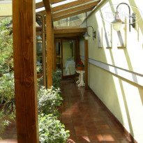 Select Garden 