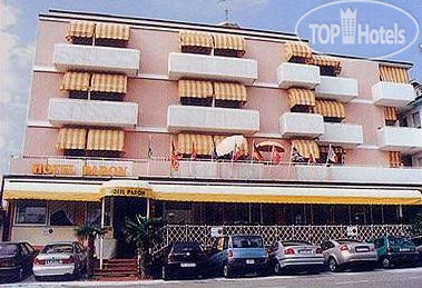 Hotel photo Paron 3*