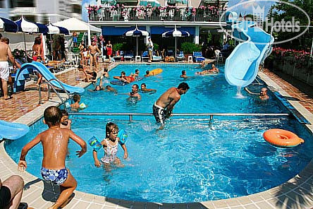 New photos from tourists Alexander 3*