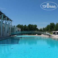 Riviera Golf Resort Бассейн
