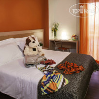 Polo Hotel single room