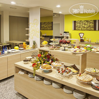 Polo Hotel buffet