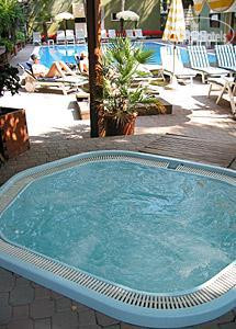 New photos from tourists Sorriso & Carillon Milano Marittima 3*