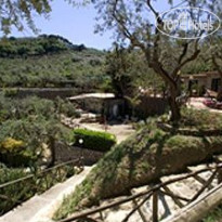 Bristol Sorrento Сад