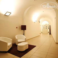 Seven Hostel