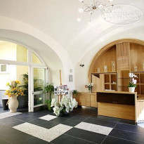 Seven Hostel