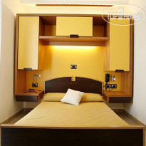 Seven Hostel