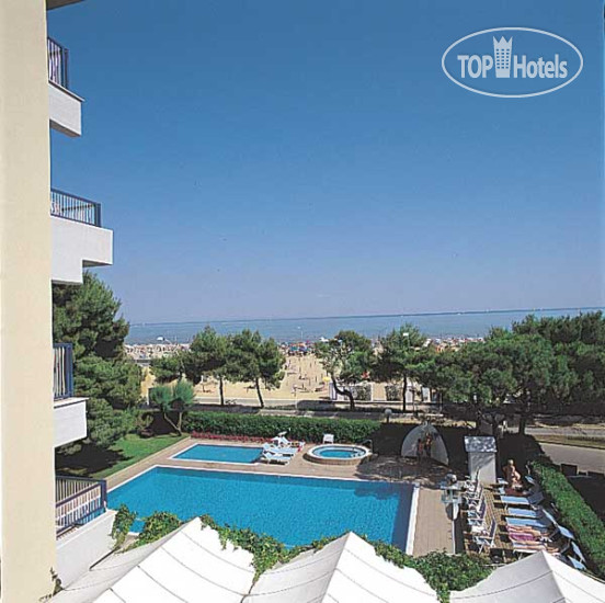 New photos from tourists Atlantic hotel Lignano Sabbiadoro 4*
