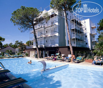 Hotelier's photos Martini Hotel Lignano Pineta 3*