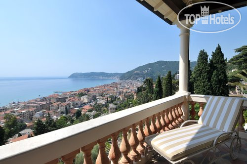 New photos from tourists Villa della Pergola 3*