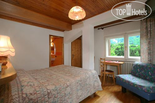 New photos from tourists Petit Meuble 2*