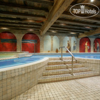 Relais Mont Blanc Hotel & Spa Закрытый бассейн