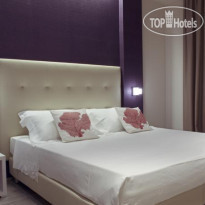 L Hotel