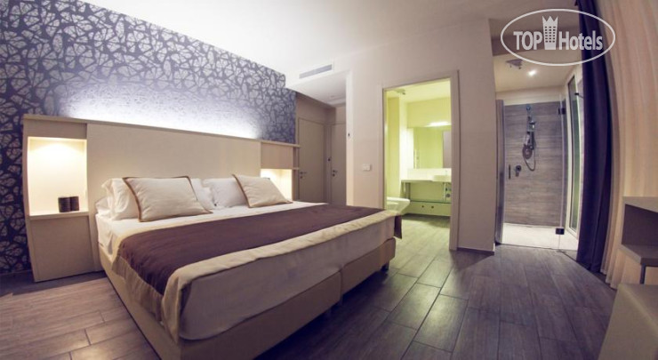 L Hotel
