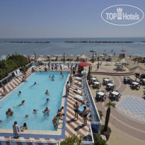 Club Hotel Bikini & Tropicana 