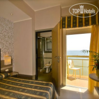 Club Hotel Bikini & Tropicana 