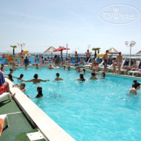 Club Hotel Bikini & Tropicana 