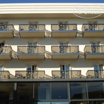 Byron Hotel  Фасад отеля