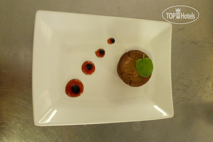 New photos from tourists Sara Hotel  3*