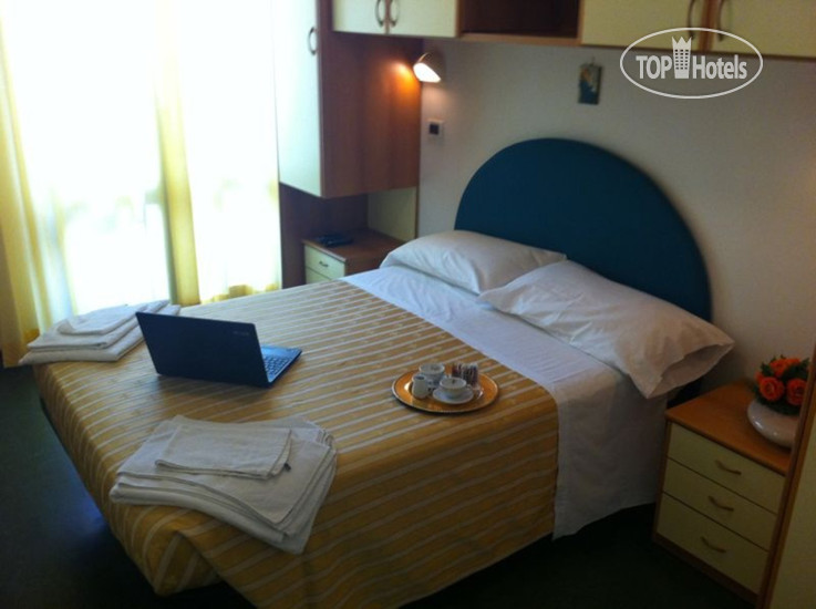 New photos from tourists Maria Piera Hotel 2*