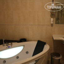 Sovrana & Re Aqva Spa