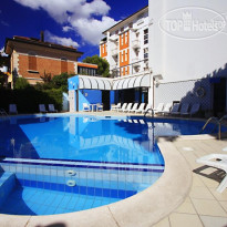 Aura Living Hotel