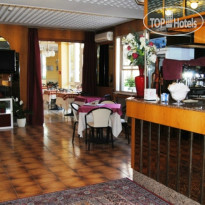 Villa Dina