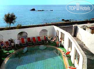 New photos from tourists Santa Lucia 3*