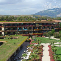 Acacia Resort 