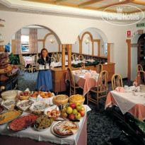 Sport Hotel Sass Maor Буфет