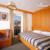 Ladina hotel Campitello di Fassa