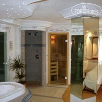 Park Hotel Leonardo Moena