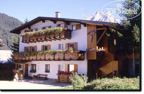 Hotel photo Majorka hotel Canazei 3*