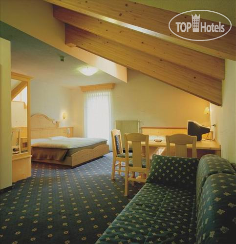 New photos from tourists Canazei 