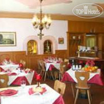 Azola hotel Canazei