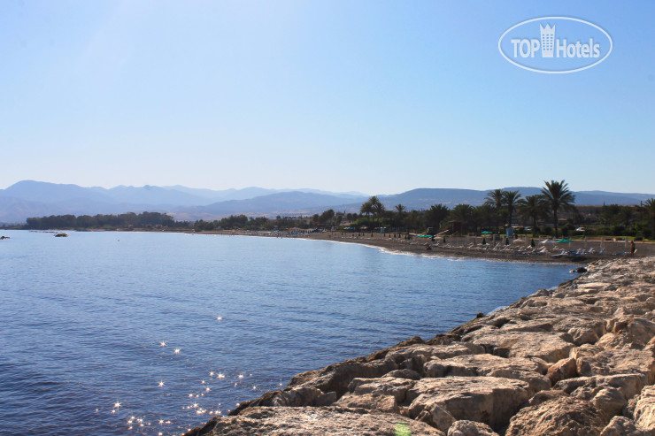 Пляж в Latchi Family Resort 4*