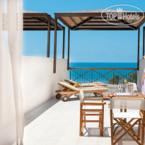Constantinou Bros Athena Beach Hotel
