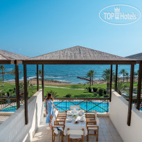 Constantinou Bros Athena Beach Hotel
