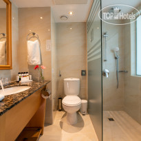 Constantinou Bros Athena Royal Beach Hotel
