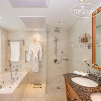 Constantinou Bros Athena Royal Beach Hotel
