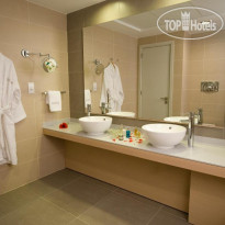 Capital Coast Resort & Spa 