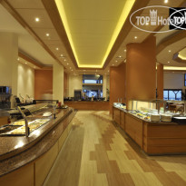 Constantinou Bros Pioneer Beach Hotel 