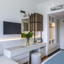 Louis Phaethon Beach 