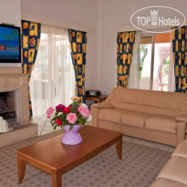 Amalthia Villas