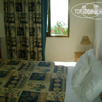 Rododafni Beach Apartments & Villas