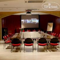 Thalassa Restaurant & Conference Governors Beach 