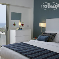 Atlantica Oasis Hotel 