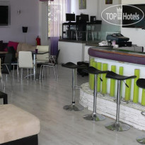 Costantiana Beach Hotel Apartments