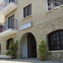 Paschalis Hotel Apartments 